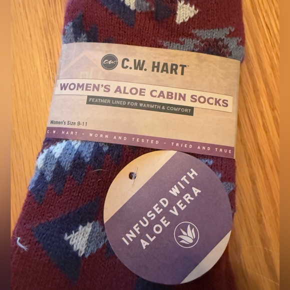 C.W. Hart Women's Aloe Infused Cabin Socks - Picture 2 of 3